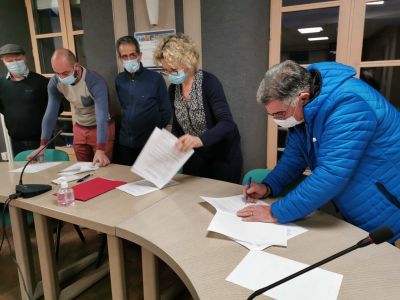 Signature d'une convention pour le développement de la biodiversité à Bourg-Saint-Andéol